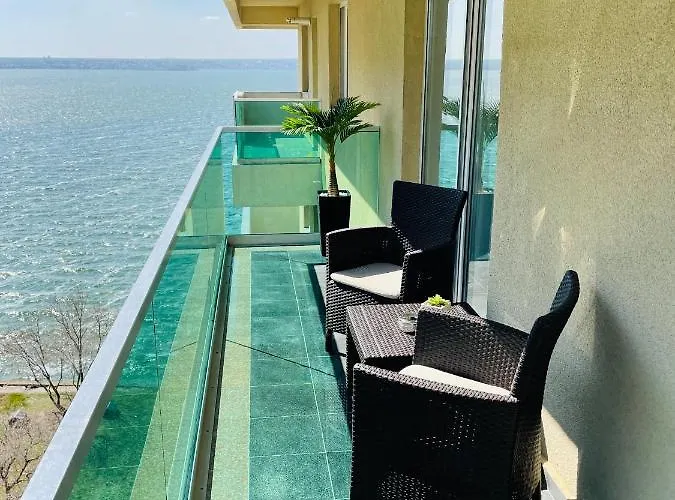 Apartment Moonlight *